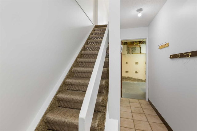 72 - 1055 72 Avenue NW