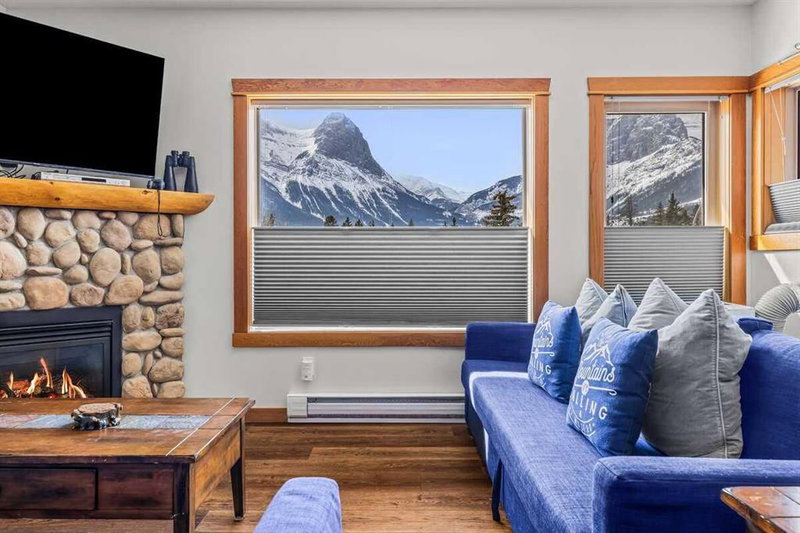1140 Railway Avenue #300, Canmore, Alberta