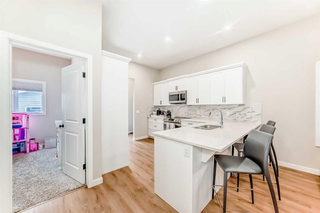 146 Highview Gate SE