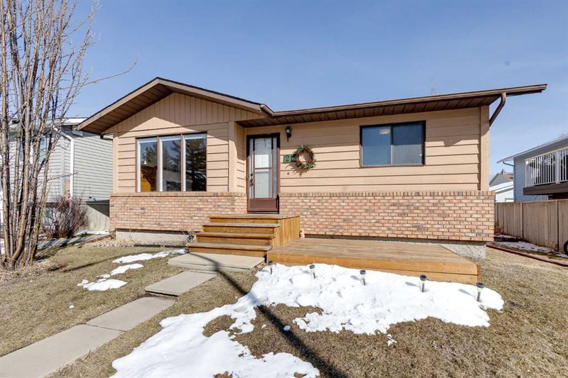 21 Mountain Circle SE, Airdrie, T4A 1X8 | Image 2