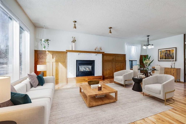 21 Mountain Circle SE