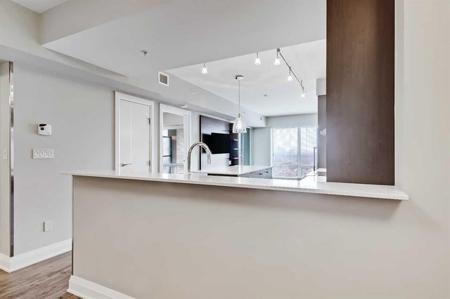 2205 - 930 6 Avenue SW