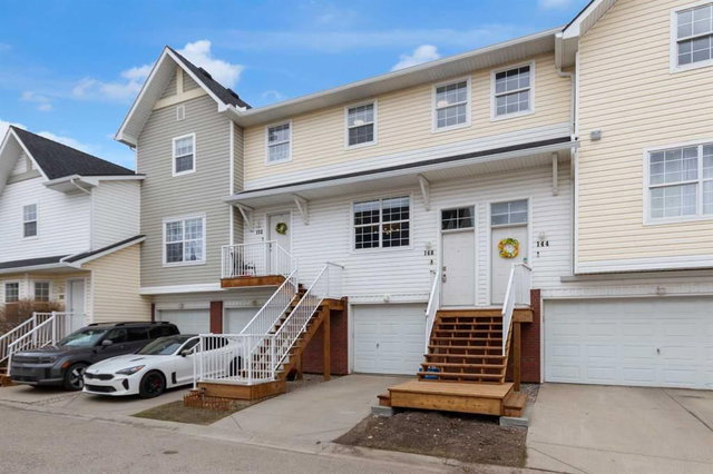 148 Prestwick Acres Lane SE