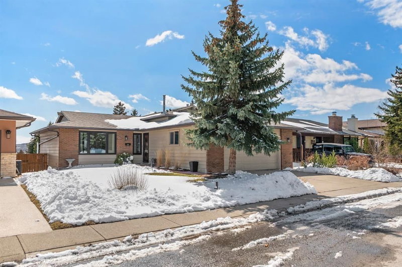 7715 67 Avenue NW, Calgary, Alberta