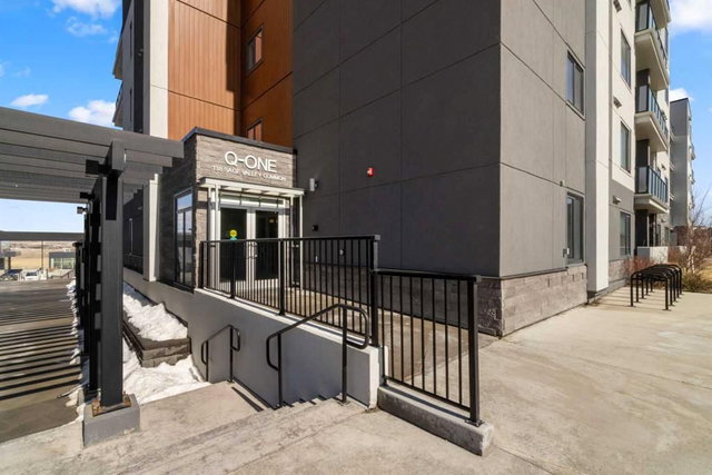 208 - 138 Sage Valley Common NW