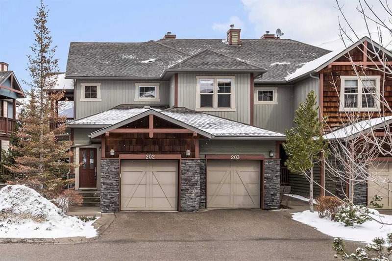 70 Dyrgas Gate #202, Canmore, Alberta