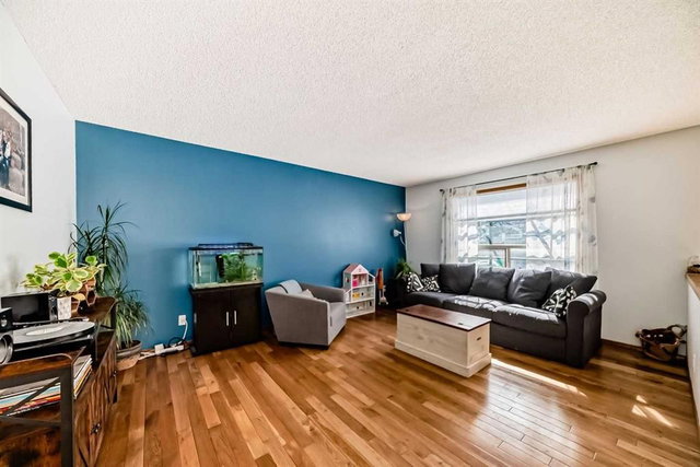 15 Citadel Meadow Grove NW