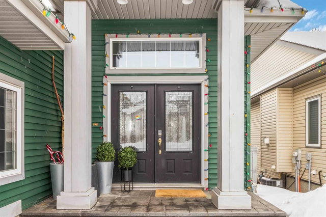 240 Lindstrom Crescent