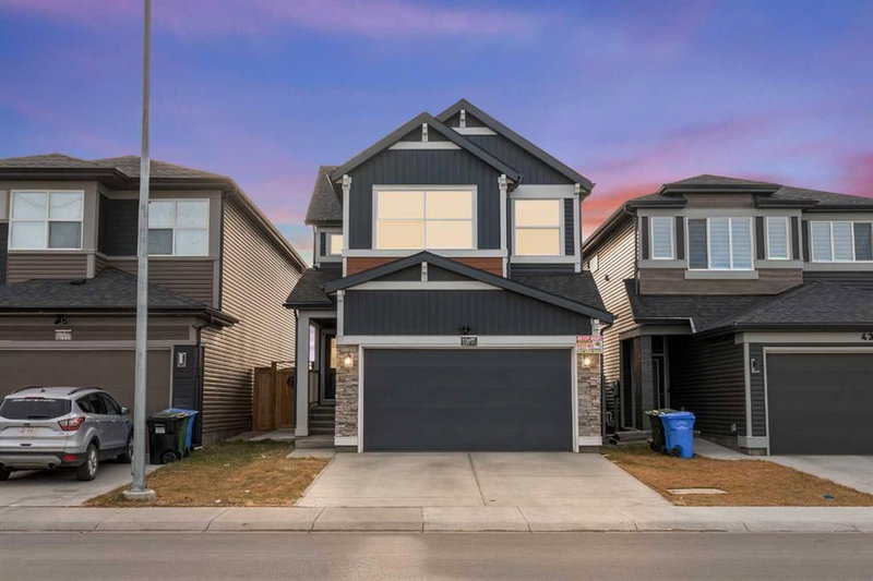 437 Corner Meadows Way NE, Calgary, Alberta