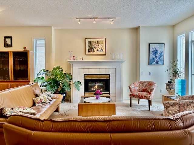 12 Signal Hill Lane SW