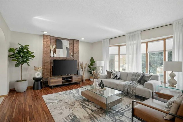 247 Templewood Road NE