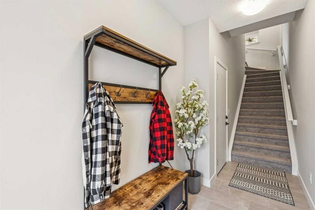 210 - 81 Greenbriar Place NW