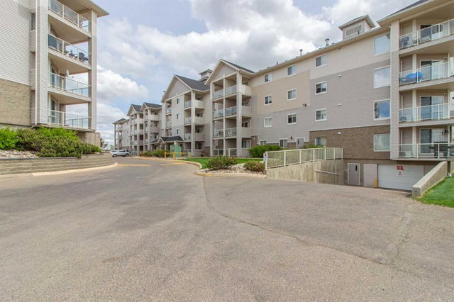 418 - 1616 Saamis Drive NW