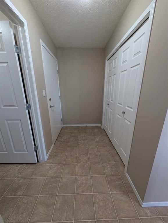 418 - 1616 Saamis Drive NW