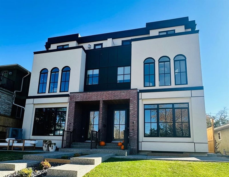 916 35a Street NW, Calgary, Alberta