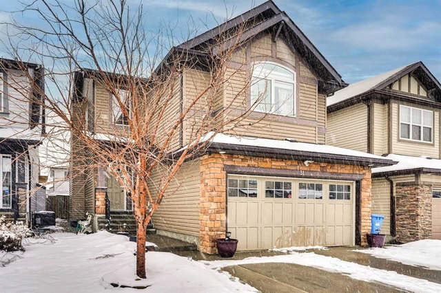 31 Skyview Shores Gardens NE