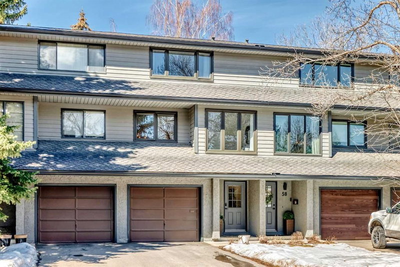 60 Point Drive NW, Calgary, Alberta