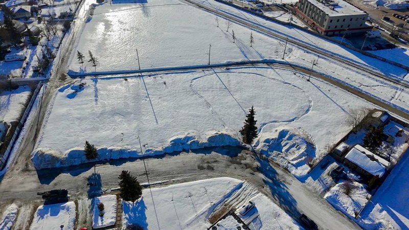 9613 Hillcrest Drive, Grande Prairie, T8V 1A6 | Image 2