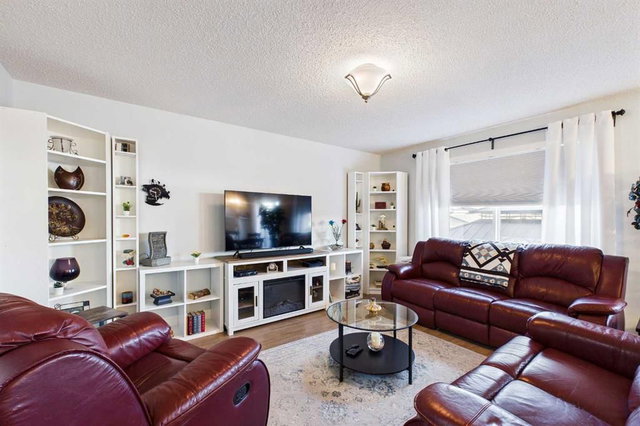 2164 Sagewood Heights SW