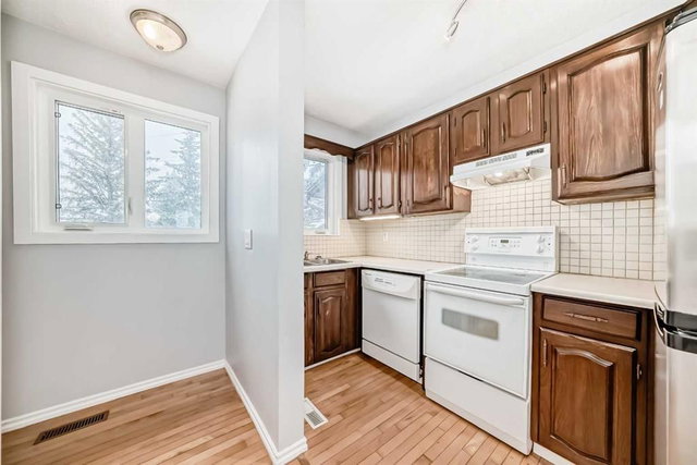 57 Storybook Gardens NW