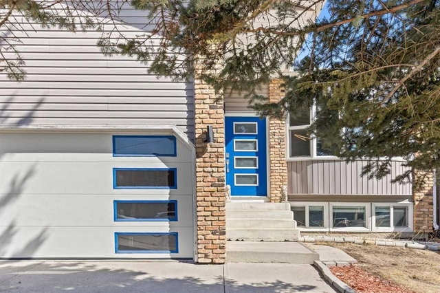 55 Whitehaven Crescent NE