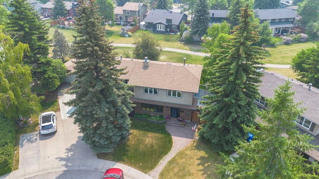 123 Midland Place SE