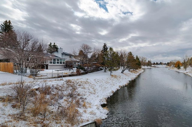 38 Sundance Place SE