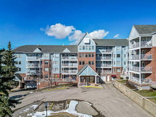 3212 Hawksbrow Point NW