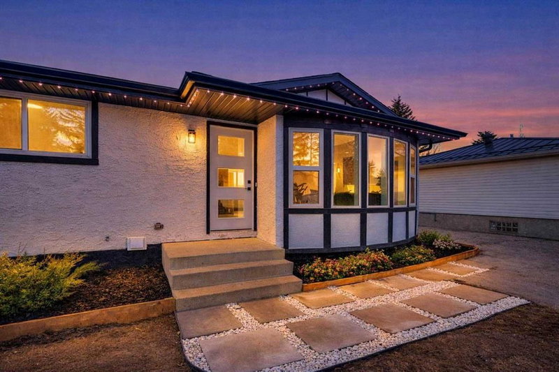 12112 Canfield Road SW, Calgary, T2W 1V2 | Image 2