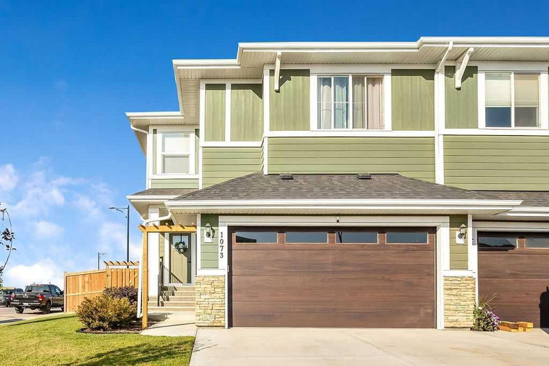 1073 Waterford Drive, Chestermere, Alberta