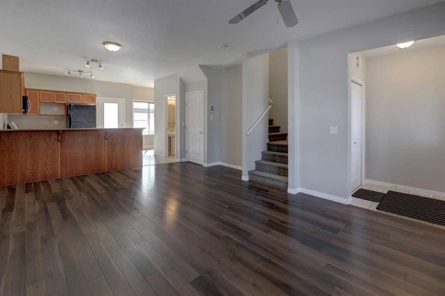 302 - 2006 Luxstone Boulevard SW