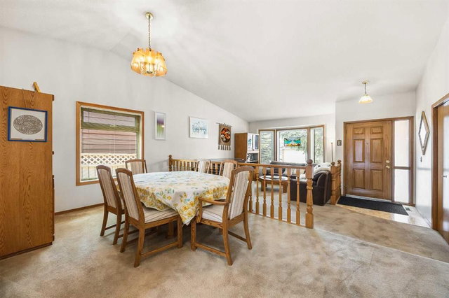 120 Edforth Crescent NW