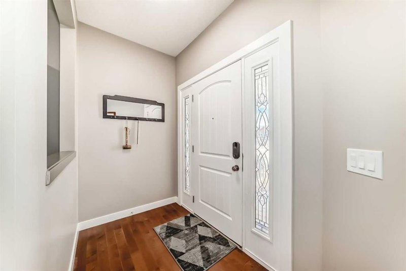 817 3 Street SW, Diamond Valley, T0L 0H0 | Image 2