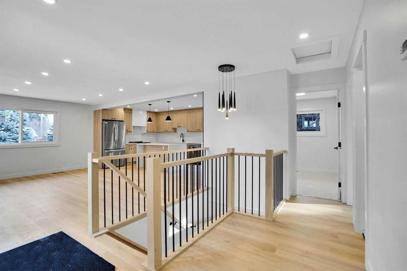 77 Ferncliff Crescent SE, Calgary, T2H 0V5 | Image 2