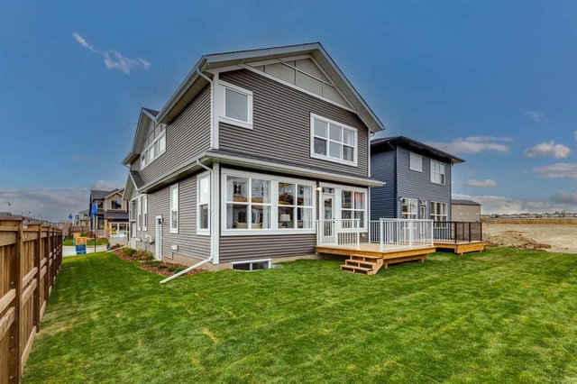 297 Homestead Terrace NE