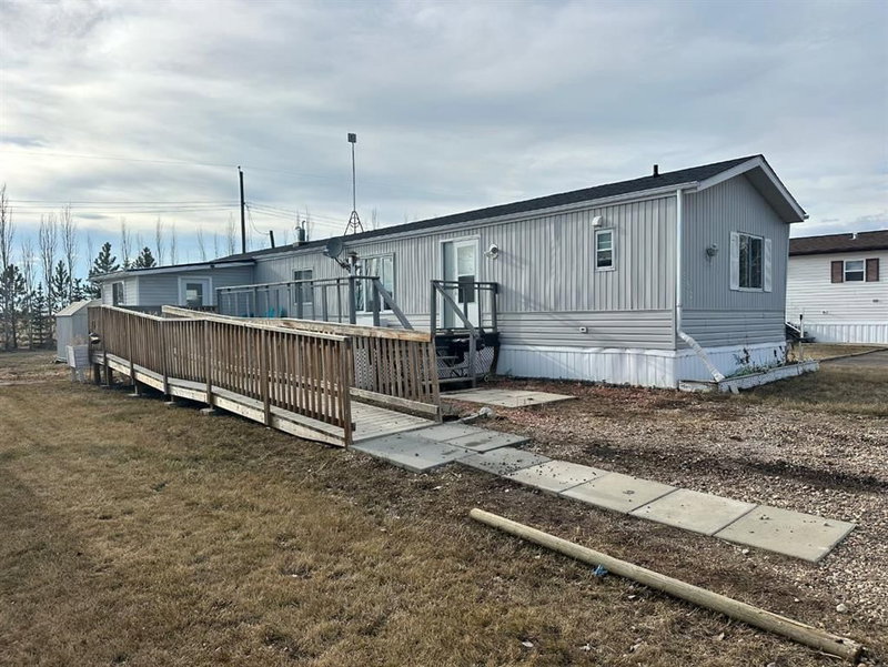 532 Queen Street, Elnora, T0M 0L0 | Image 2