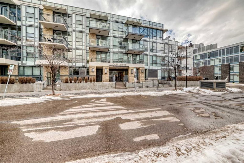 110 - 51 Waterfront Mews SW, Calgary, T2P0X3 | Image 2