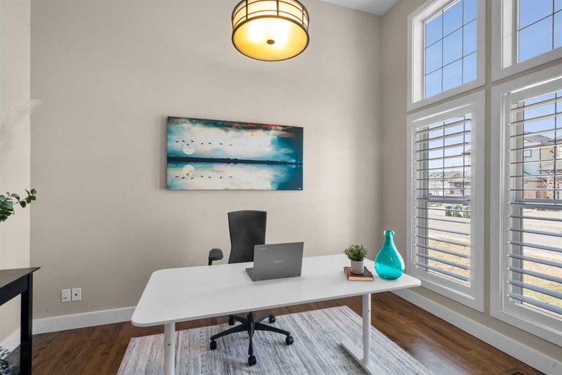 809 Canoe Green SW, Airdrie, T4B 3K6 | Image 2