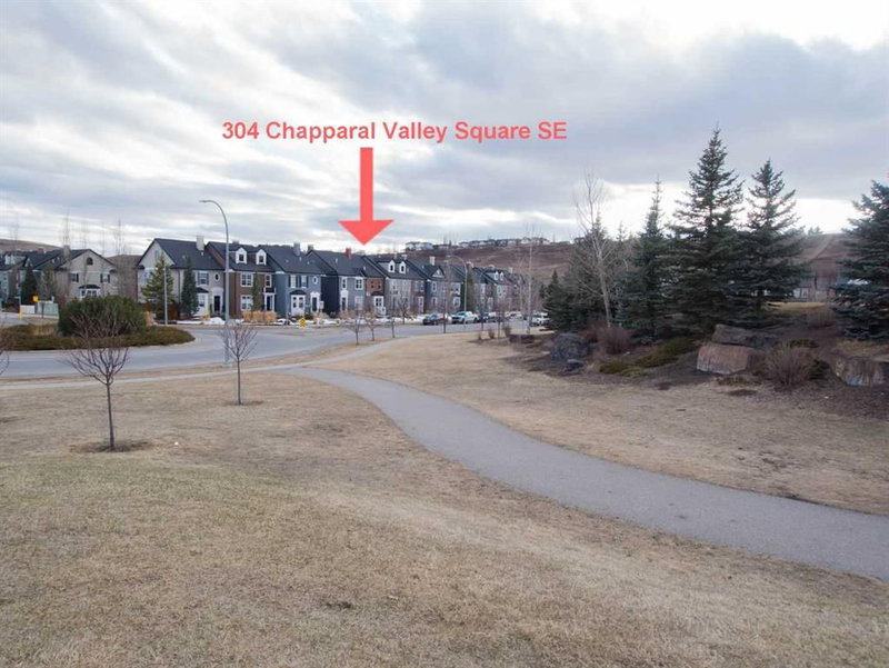304 Chaparral Valley Square SE, Calgary, T2X0T5 | Image 2