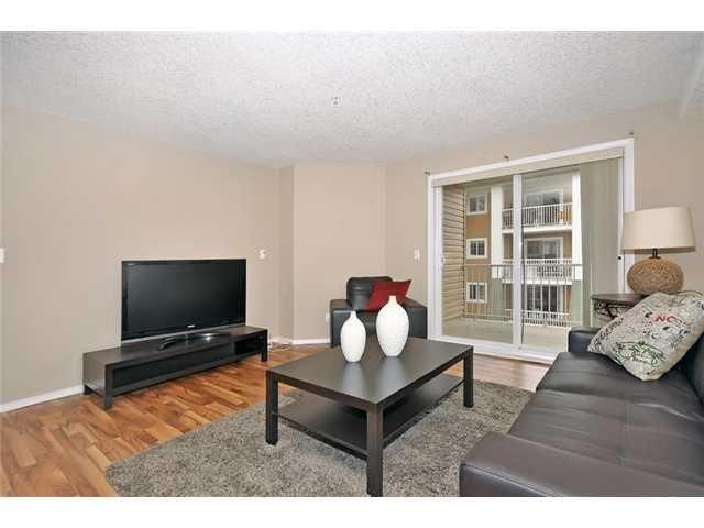 2310 - 10 Prestwick Bay SE