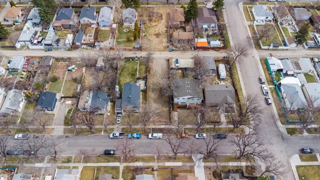 809 12 B Street North