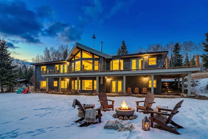 52120 Township Road 283, Rural Rocky View County, Alberta