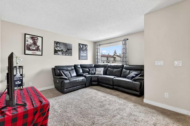 230 Deerpoint Lane SE