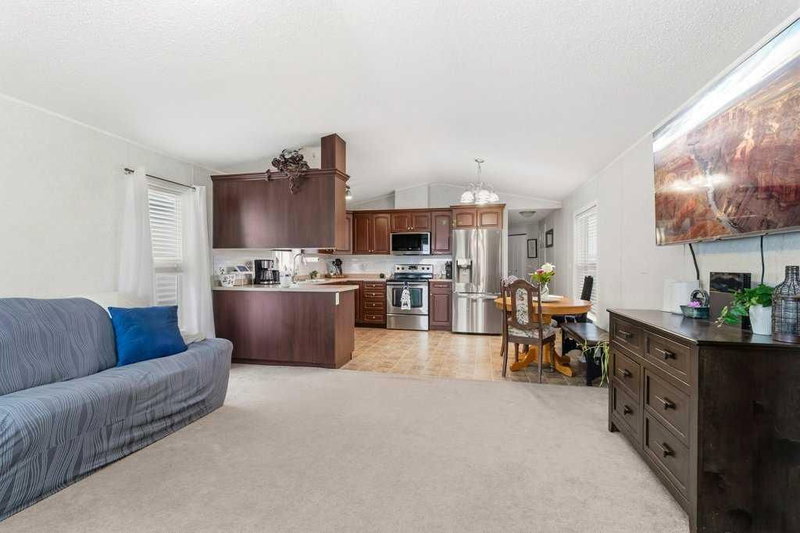 6 Baywood Place