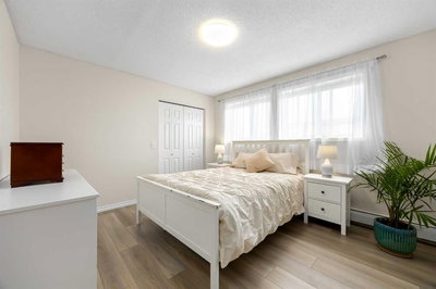101 Big Hill Way SE #215, Airdrie