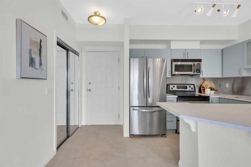 301 - 527 15 Avenue SW, Calgary, T2R1R5 | Image 2