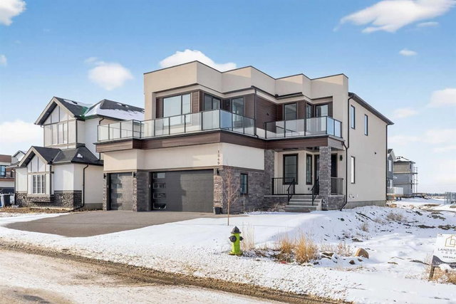 1049 Waterstone Green