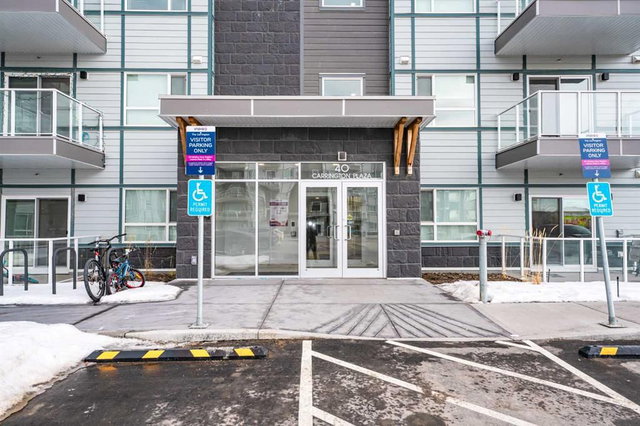 215 - 40 Carrington Plaza N