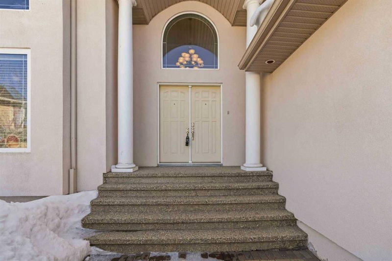 127 Pew Lane, Fort McMurray, T9K 0A8 | Image 2