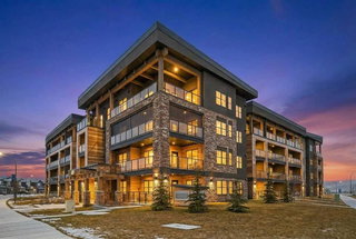 301 - 55 Wolf Hollow Crescent SE